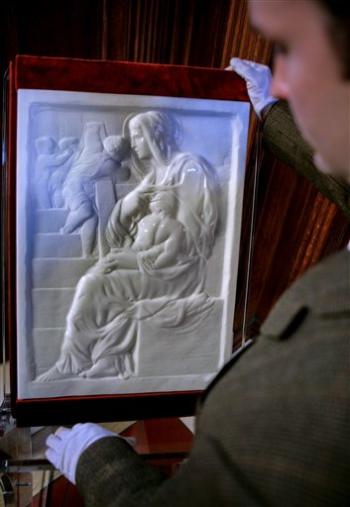 Front cover (AP Photo/Bebeto Matthews)